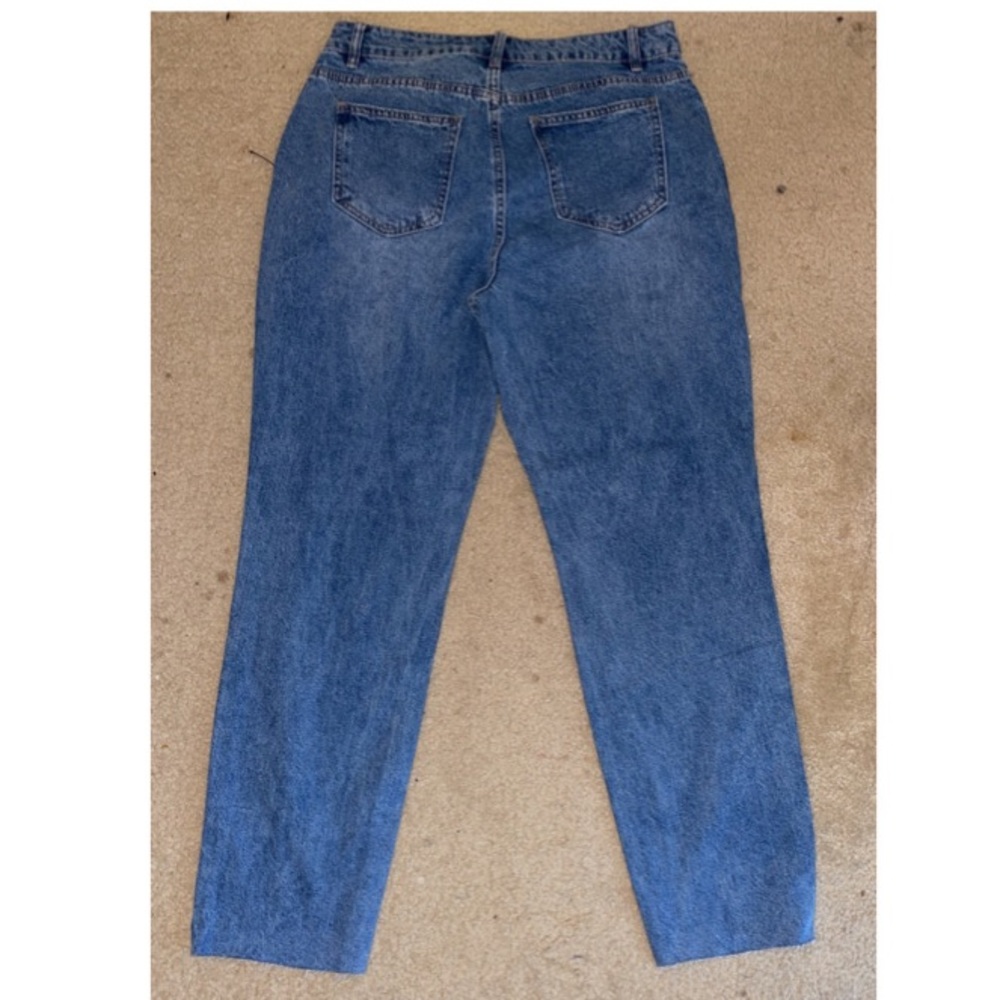 NWOT Shein Curvy High Waist Ripped Mom Jeans - Picture 8 of 13